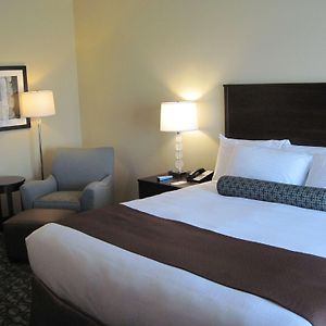 Best Western Plus Walkerton Hotel & Conference Centre